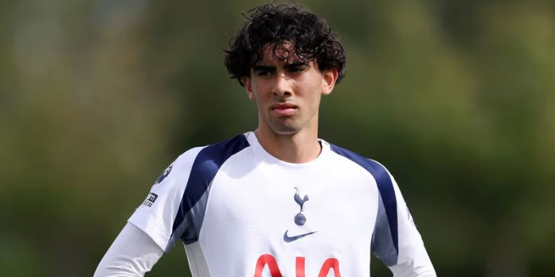 Luca Williams Barnett gương mặt sáng của học viện Tottenham