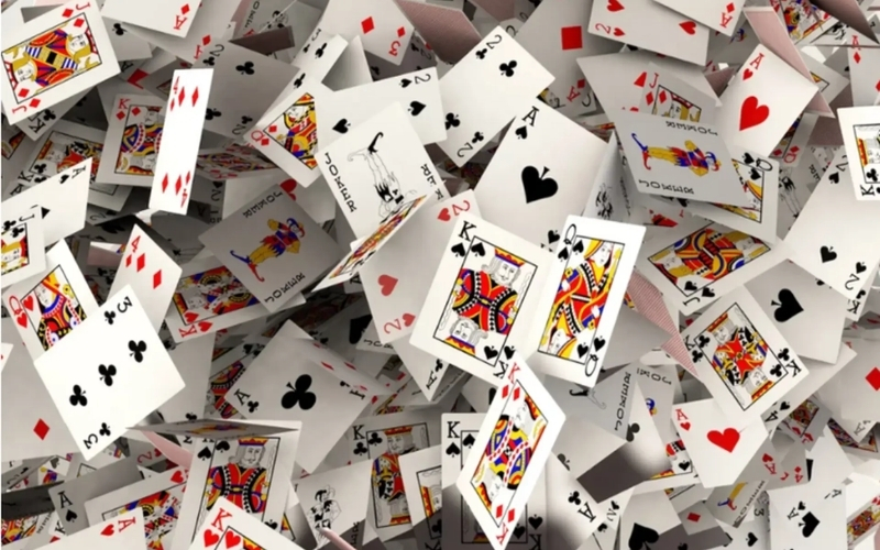 Lịch sử bài Tarot và sự chuyển mình thành bộ bài Tây 52 lá trong các sòng bạc