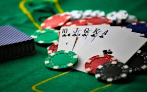 Cách tính điểm bài Phỏm và quy tắc tính cược cơ bản cho người mới